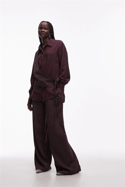 Брюки свободного кроя артикул 152352236