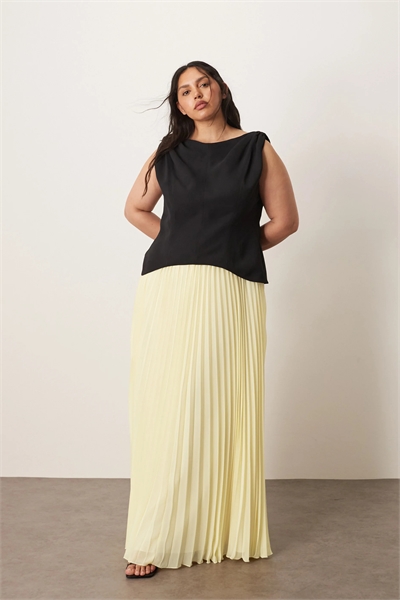 Гибридное макси-платье с закрученной линией талии и складками на плечах артикул 143376948