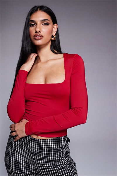 Двухслойный облегающий топ с квадратным вырезом и длинными рукавами артикул 139343138