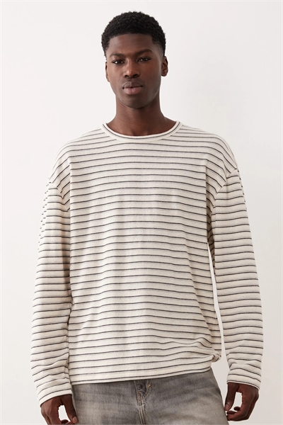 Футболка с длинными рукавами из жаккарда с крупным рисунком в полоску артикул 153143824