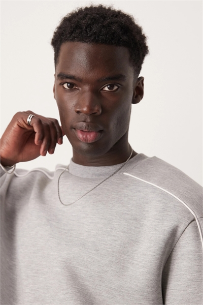 Толстовка свободного кроя из плотной ткани с окантовкой артикул 139194151