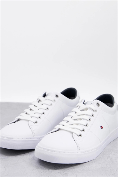 Классические кожаные кроссовки артикул 107223763