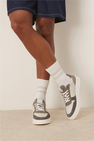 Кроссовки с вставками артикул 139250575