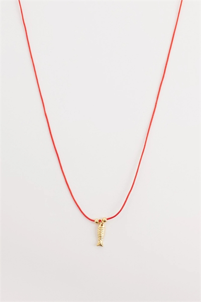 Колье с подвеской в виде рыбки на шнурке артикул 151336966