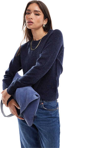 Свитер с круглым вырезом артикул 136528724