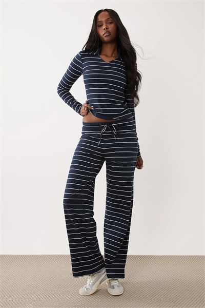 Эксклюзивные брюки с широкими брючинами, с карманами спереди и завязками на талии, с преобладанием хлопка в составе co-ord артикул 153494667