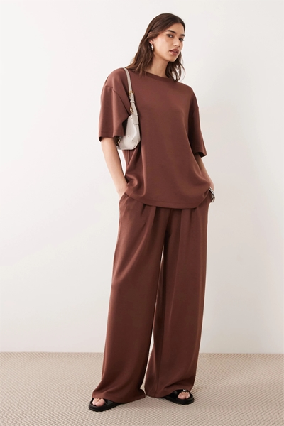 Джоггеры из купро с мягкой текстурой и очень широкими брючинами артикул 151481196