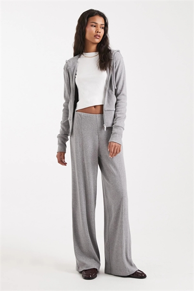 Брюки из тонкого трикотажа с широкими брючинами артикул 150698556