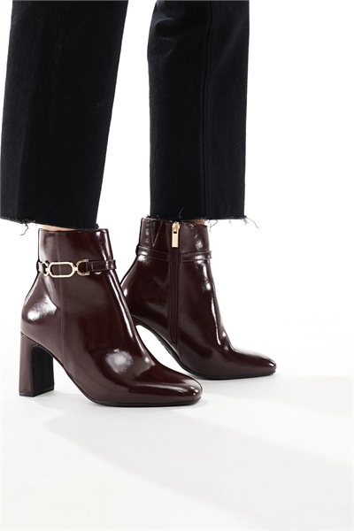 Сапоги с пряжкой на каблуке артикул 150706244