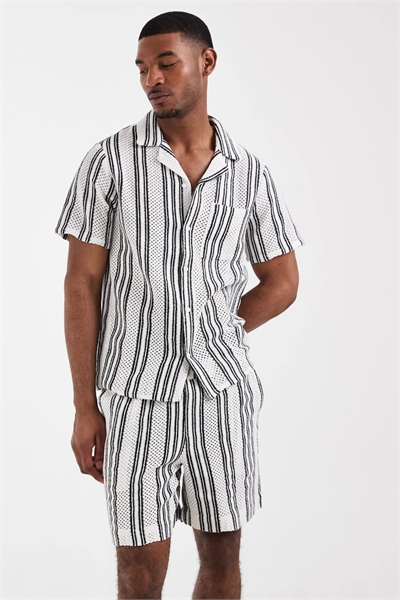 Шорты, связанные крючком артикул 152859359