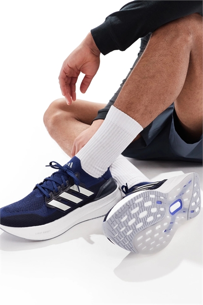 Кроссовки adidas Running Ultraboost 5 артикул 140466110