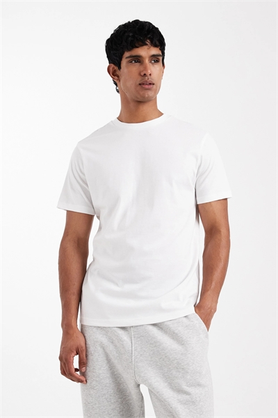 Футболка Essentials с прямым кроем артикул 151963175