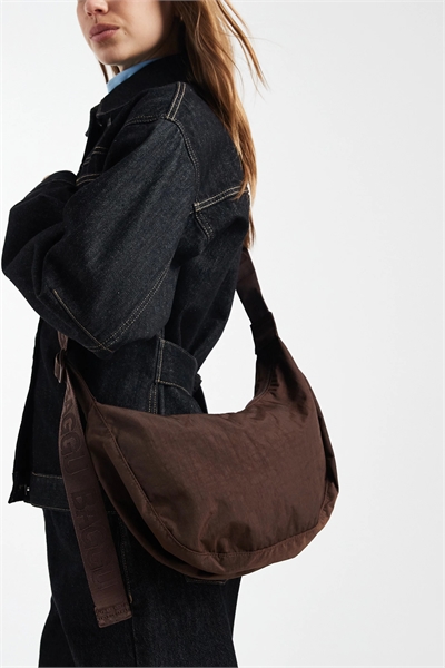 Средний нейлоновый мешок в форме полумесяца артикул 152558683