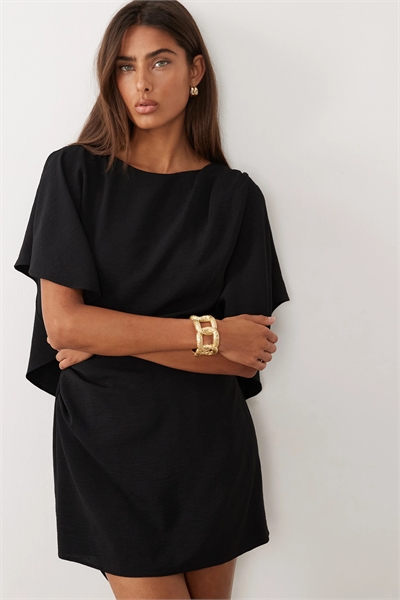 Комбинезон-шорты с плиссировкой и открытой спинкой артикул 154972778