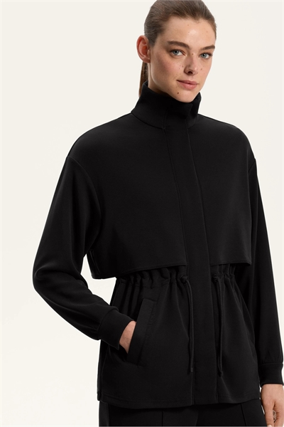 Длинная куртка из мягкого модала с карманами артикул 152121636