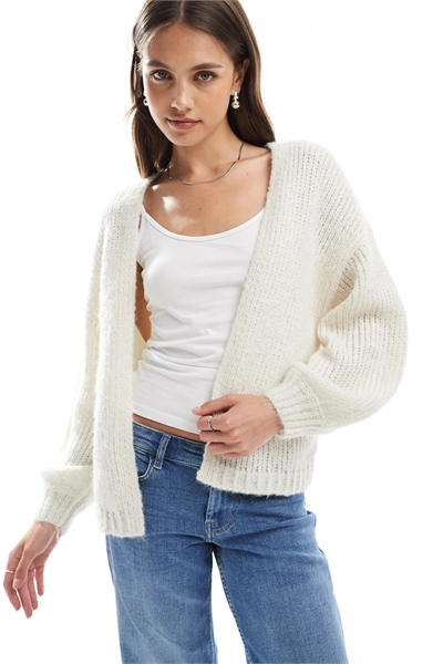 Мягкий и пушистый кардиган из трикотажа, связанный от края до края артикул 149660113