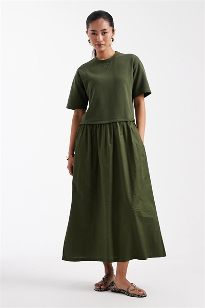 Платье средней длины из поплина с короткими рукавами артикул 151778823