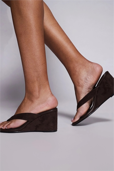 Сандалии на танкетке Simmi London Jules артикул 153399177