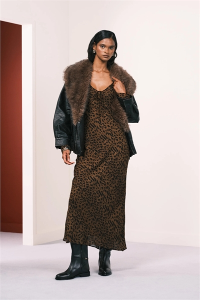 Макси-платье с длинными рукавами и завязками артикул 151270404