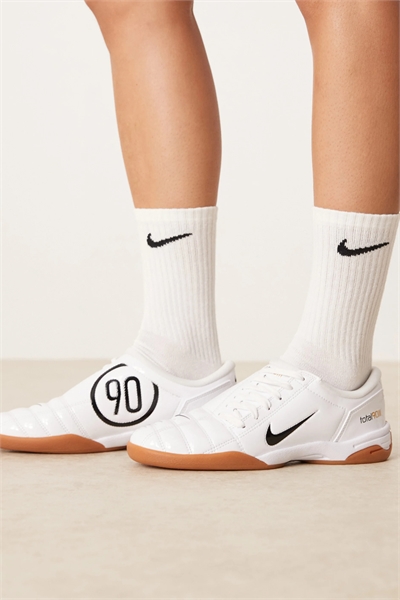 Кроссовки T90 унисекс артикул 142394700