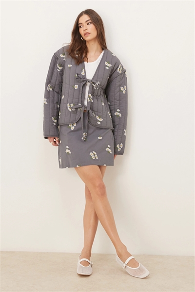 Мини-юбка с вышивкой артикул 140414318