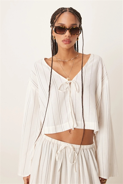 Рубашка Belle с завязками спереди и льняными вставками артикул 140396787