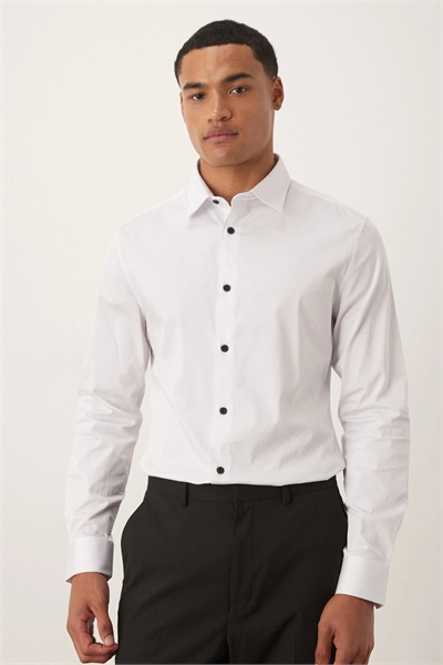 Приталенная рубашка с контрастными пуговицами артикул 143022661