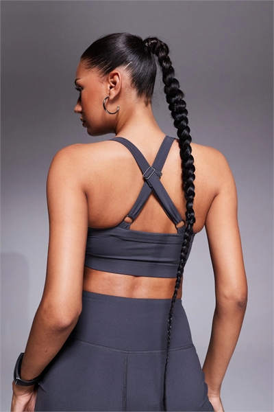 Спортивный бюстгальтер Icon с мягкой поверхностью и средней степенью поддержки, с квадратным вырезом артикул 143329995