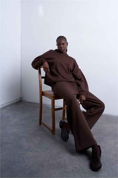 Джоггеры премиум-класса с прямыми брючинами и плотной тканью артикул 146852269