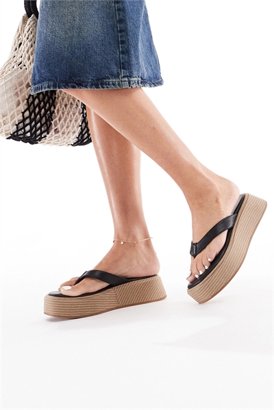Босоножки на плоской платформе в стиле эспадрильи артикул 142403271