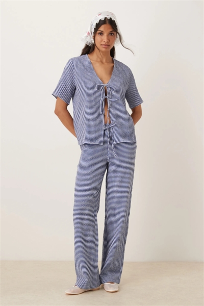 Брюки с широкими брючинами из ткани «сирсакер» co-ord артикул 147589919