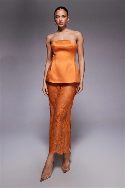 Нежная полупрозрачная кружевная юбка длиной до середины икры артикул 148073763