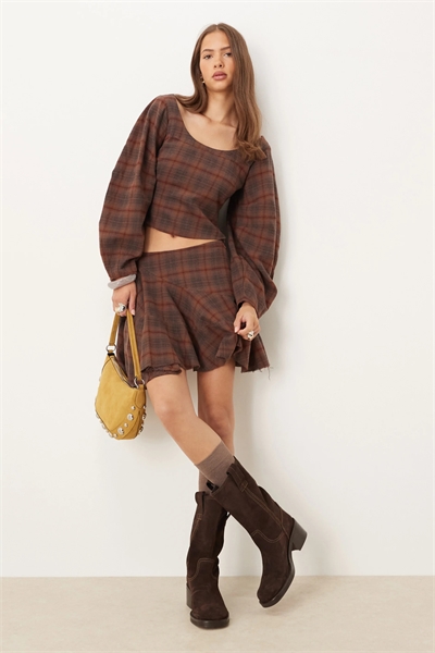 Мини-юбка с объемными деталями co-ord артикул 148078975