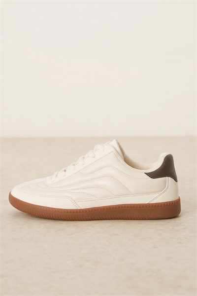 Кроссовки на шнурках артикул 141242906