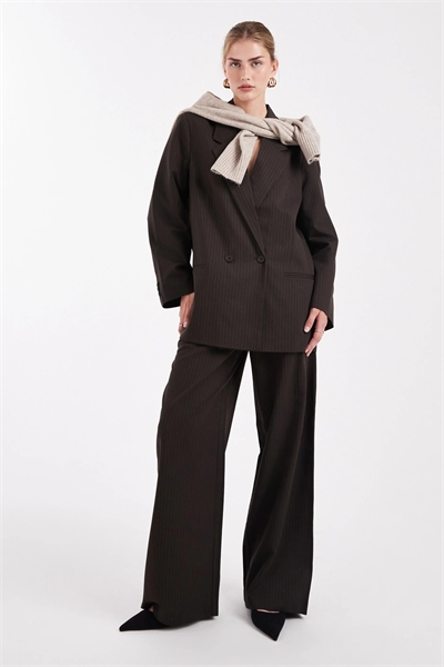 Брюки с заниженной талией и широкими брючинами co-ord артикул 148258485