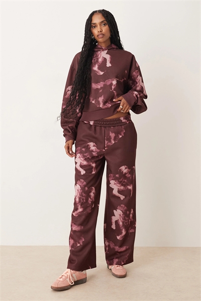 Джоггеры с прямыми брючинами и цветочным принтом по всей поверхности co-ord артикул 148293000