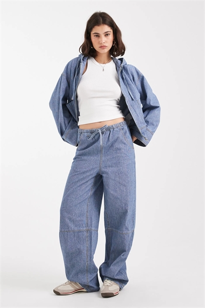 Джинсы с завязкой на талии и широкими брючинами co-ord артикул 149384133