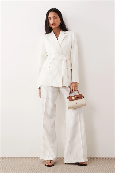 Незаменимые брюки с широкими брючинами и сборками co-ord артикул 155119095