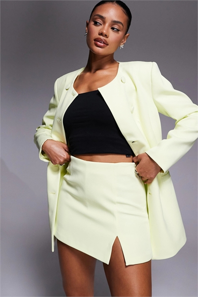 Юбка-шорты с поясом и разрезом артикул 149784453