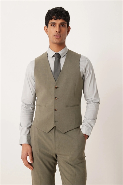 Жилет к стройному костюму артикул 150074770