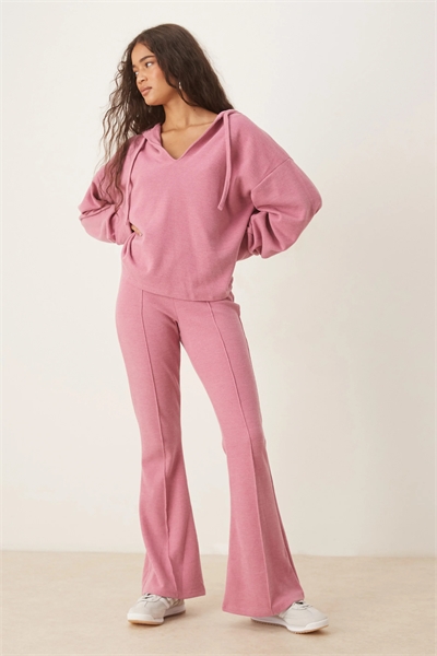 Брюки с расклешенными штанинами и сверхмягкими швами артикул 150229001