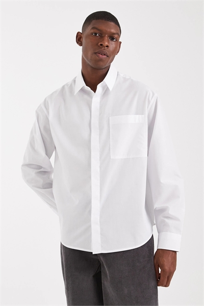 Рубашка из поплина свободного кроя с нашивкой на спине артикул 153400205