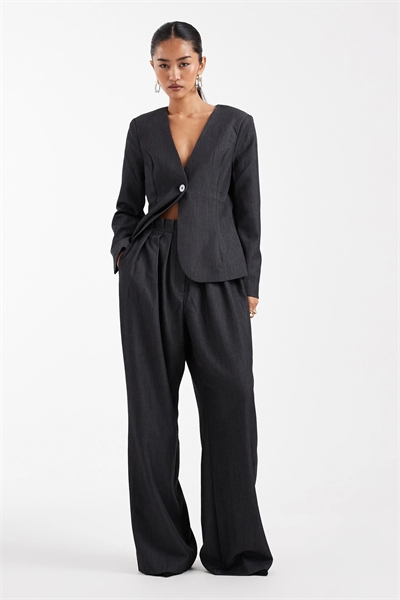 Брюки с высокой талией и складками, скроенные по фигуре co-ord артикул 150561865