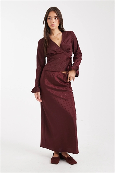 Юбка средней длины с текстурным принтом в горошек артикул 150666480