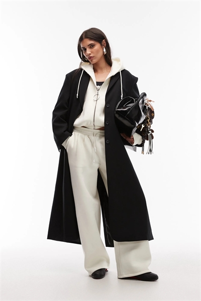 Мужской блейзер макси с плечевыми накладками и строгим кроем артикул 151345137