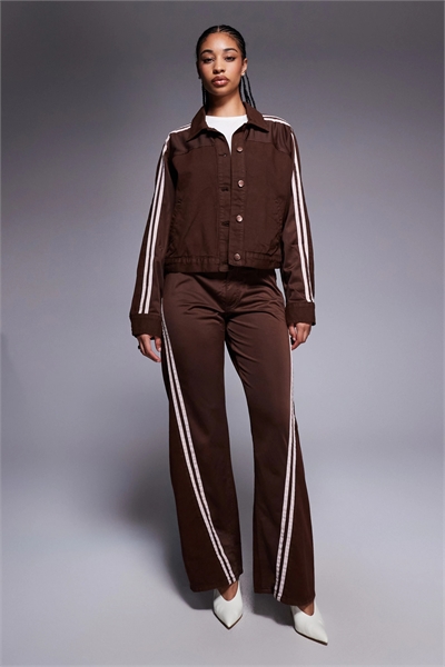 Джинсы свободного кроя с полосками артикул 151902240