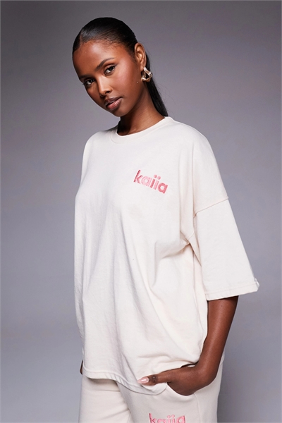 Футболка свободного кроя с вышитым логотипом «Sweethearts», наклейкой и рисунком на спине co-ord артикул 153016929