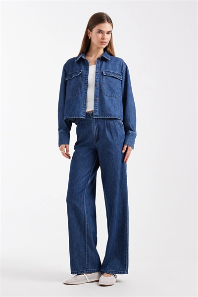 Джинсы с широкими брючинами и складками спереди от Rae co-ord артикул 153084183