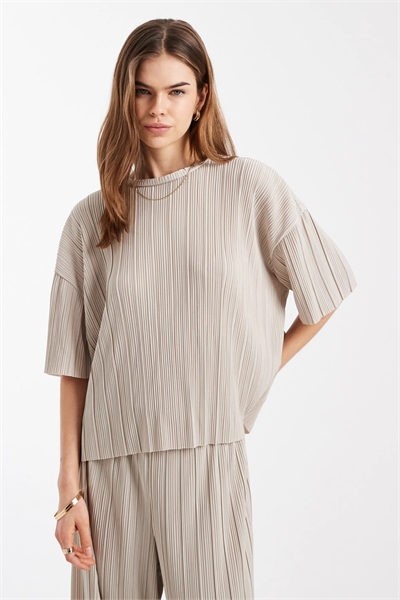 Фланелевая рубашка с плиссировкой артикул 153146782