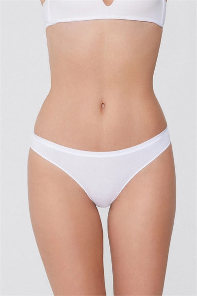 Хлопковые трусики-брифики однотонного цвета артикул 153540231